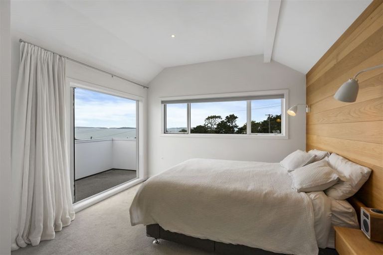Photo of property in 136 Mellons Bay Road, Mellons Bay, Auckland, 2014