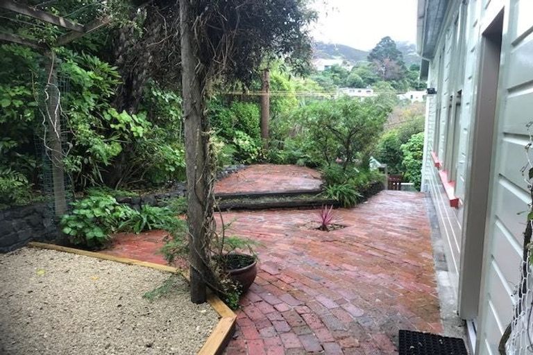 Photo of property in 24 Awarua Street, Ngaio, Wellington, 6035