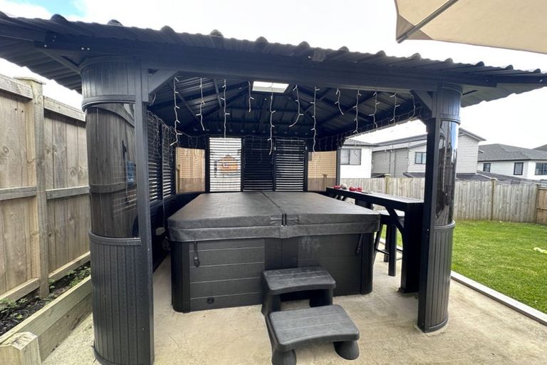 Photo of property in 13 Paripari Street, Flat Bush, Auckland, 2019