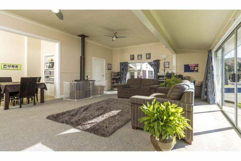 Photo of property in 84 Whitby Road, Wakefield, 7025