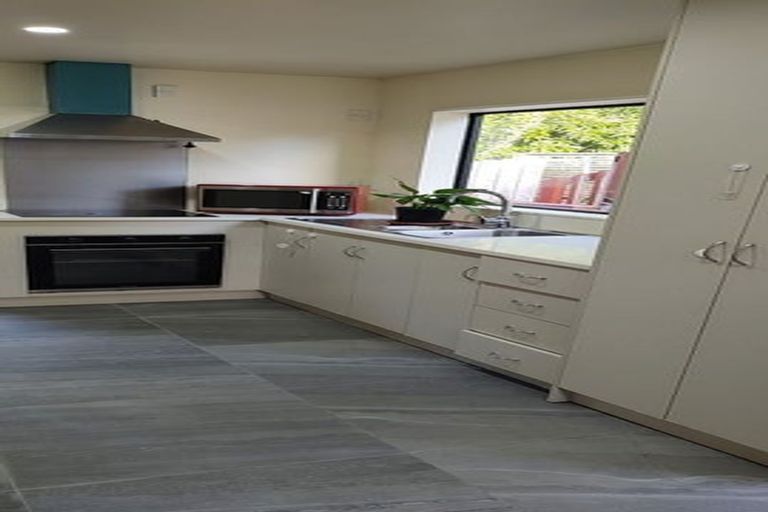 Photo of property in 39a Evelyn Road, Cockle Bay, Auckland, 2014