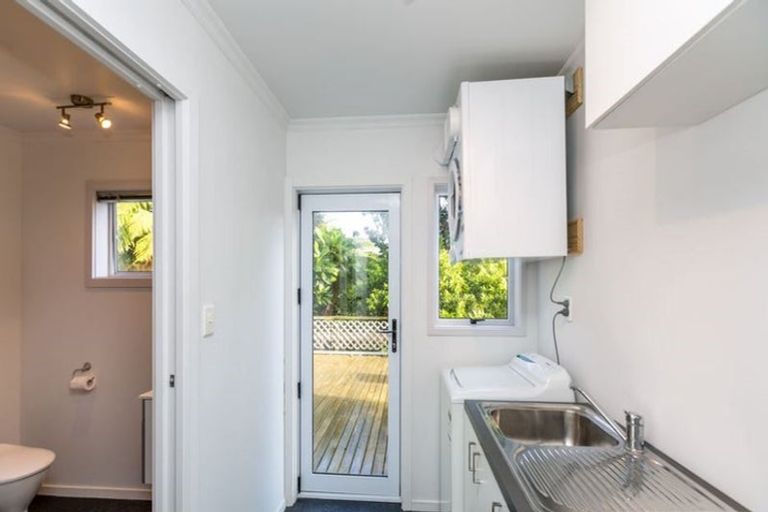 Photo of property in 32 Cameron Street, New Plymouth, 4310
