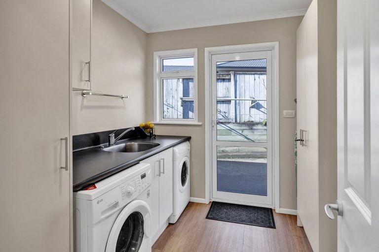 Photo of property in 15 Anderson Way, Highlands Park, New Plymouth, 4312