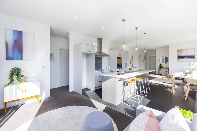 Photo of property in 16 Lane Street, Wallaceville, Upper Hutt, 5018