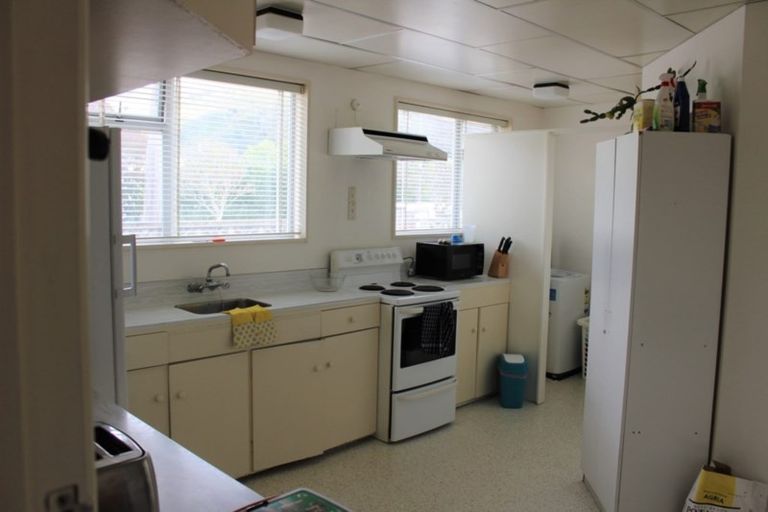 Photo of property in 8 Clark Street, Sumner, Christchurch, 8081