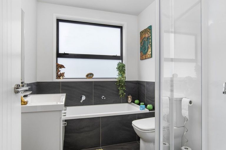 Photo of property in 15 Te Paea Crescent, Papamoa Beach, Papamoa, 3118