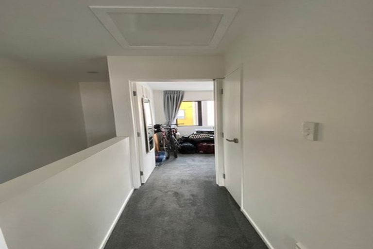 Photo of property in 3/28 Lavelle Road, Henderson, Auckland, 0612