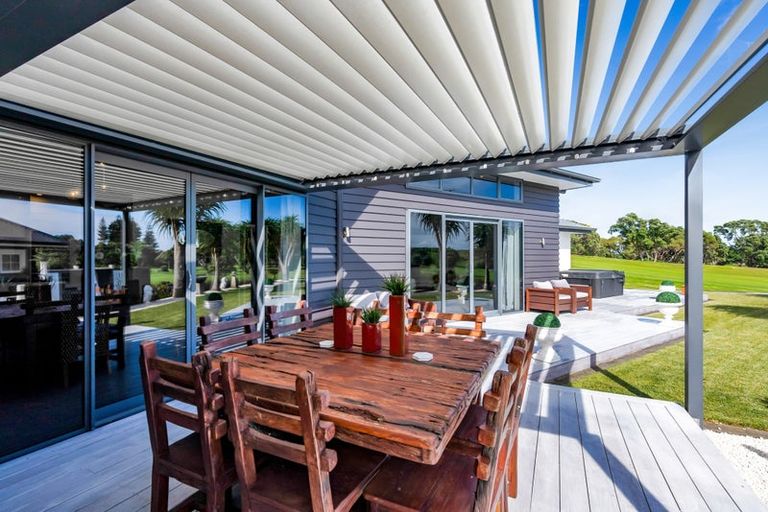 Photo of property in 10 Augusta Grove, Waiwhakaiho, New Plymouth, 4312