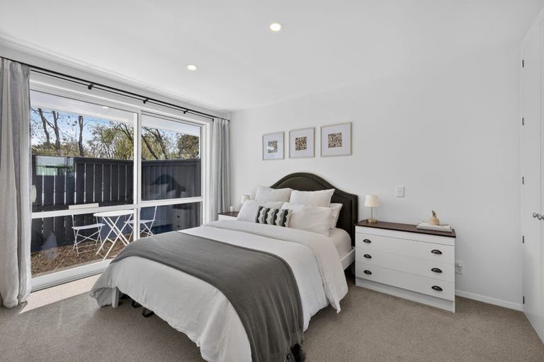 Photo of property in 2/21a Domain Terrace, Spreydon, Christchurch, 8024