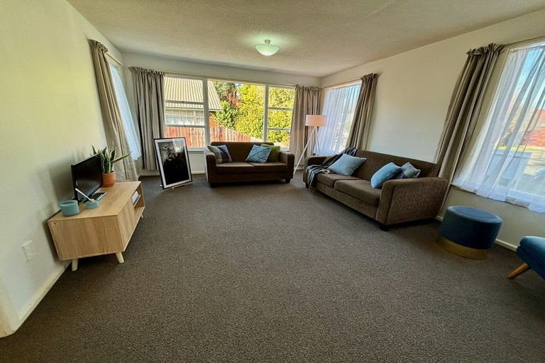 Photo of property in 1/14 Newbridge Place, Ilam, Christchurch, 8041