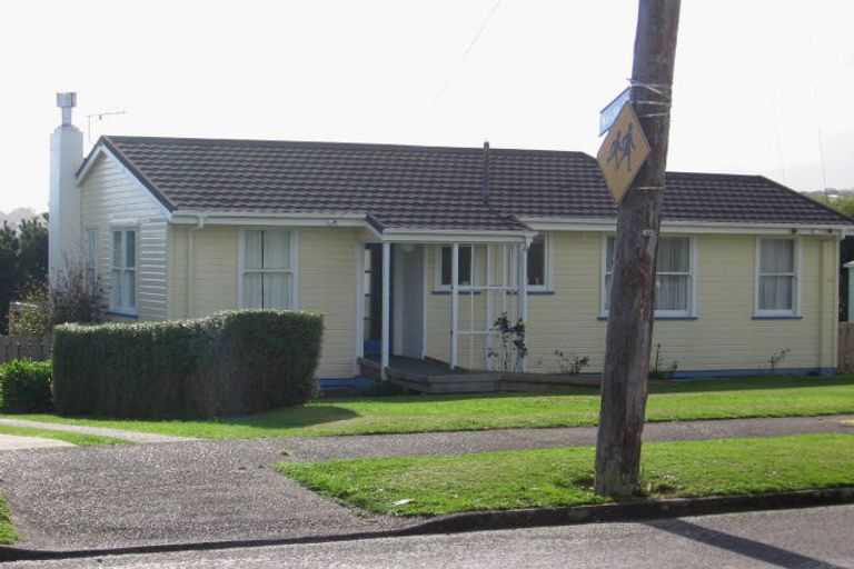 Photo of property in 28 Opapa Street, Titahi Bay, Porirua, 5022