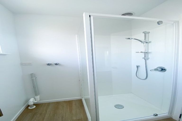 Photo of property in 2/61 Marshland Road, Shirley, Christchurch, 8061