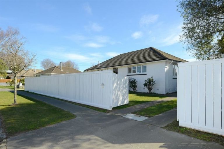 Photo of property in 15 Morley Street, Bryndwr, Christchurch, 8053