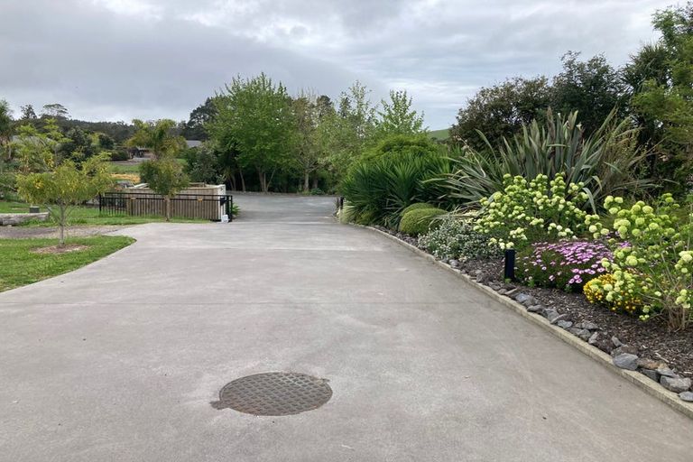 Photo of property in 23 Riverglen Drive, Haruru, 0204