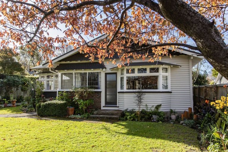 Photo of property in 12 Wherstead Road, Cashmere, Christchurch, 8022