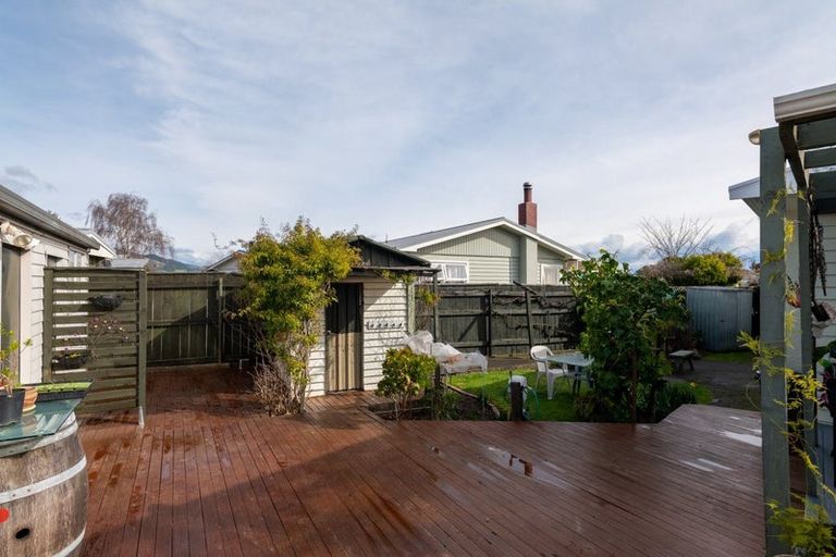 Photo of property in 2 Shelley Crescent, Stoke, Nelson, 7011