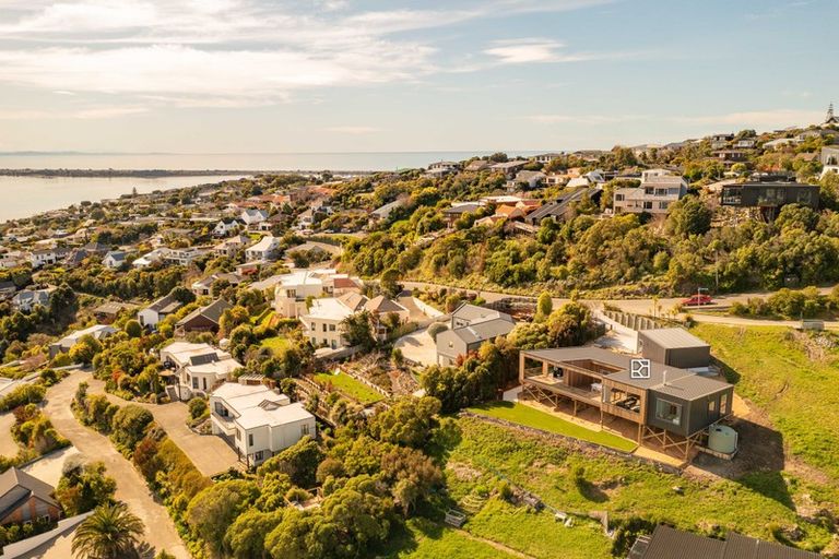 Photo of property in 134 Cannon Hill Crescent, Mount Pleasant, Christchurch, 8081