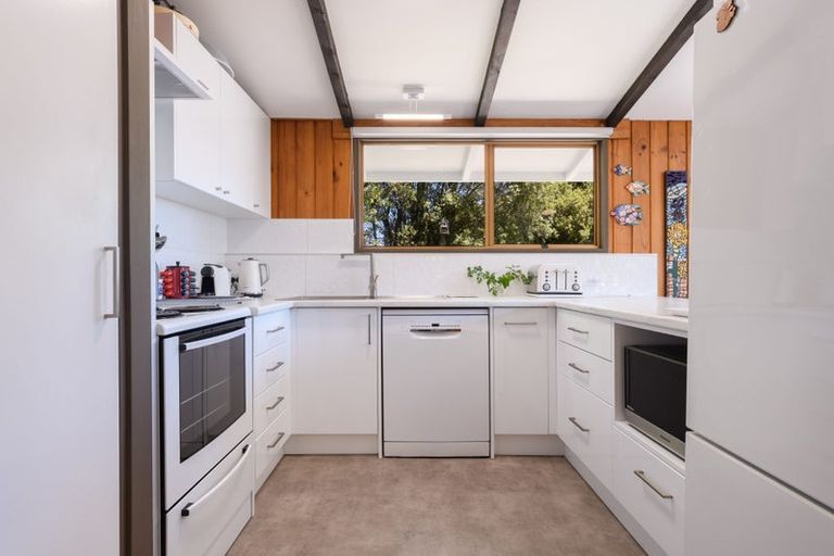 Photo of property in 8b Waikare Place, Welcome Bay, Tauranga, 3112