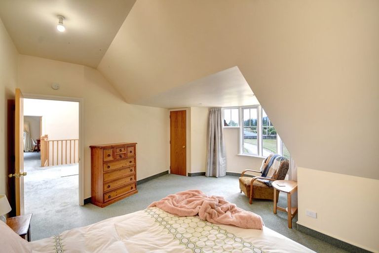 Photo of property in 21 Helensbrook Road, Milton, 9220