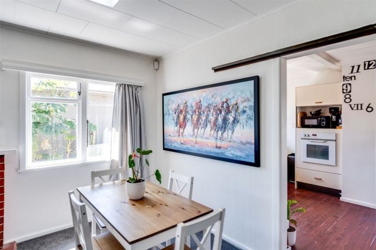 Photo of property in 37a Seddon Crescent, Marewa, Napier, 4110