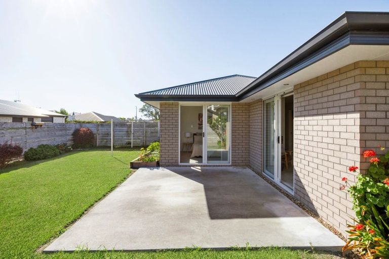 Photo of property in 24 Shrule Place, Huntington, Hamilton, 3210