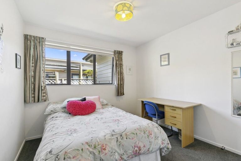 Photo of property in 9 Ashwood Street, Woodridge, Wellington, 6037