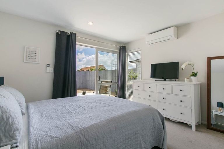 Photo of property in 235b Porchester Road, Takanini, 2112