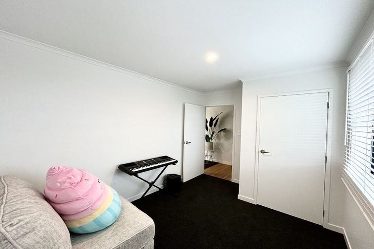 Photo of property in 40a Tainui Street, Levin, 5510