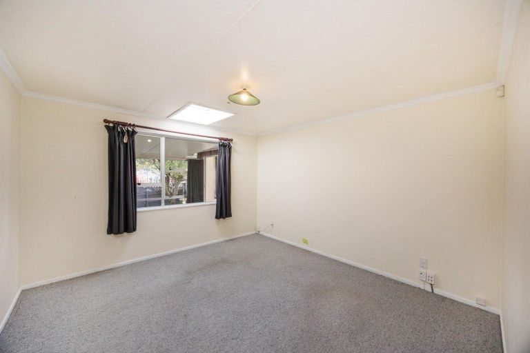 Photo of property in 11 Cascade Crescent, Westbrook, Palmerston North, 4412