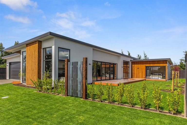 Photo of property in 10 Tussle Grove, Halswell, Christchurch, 8025