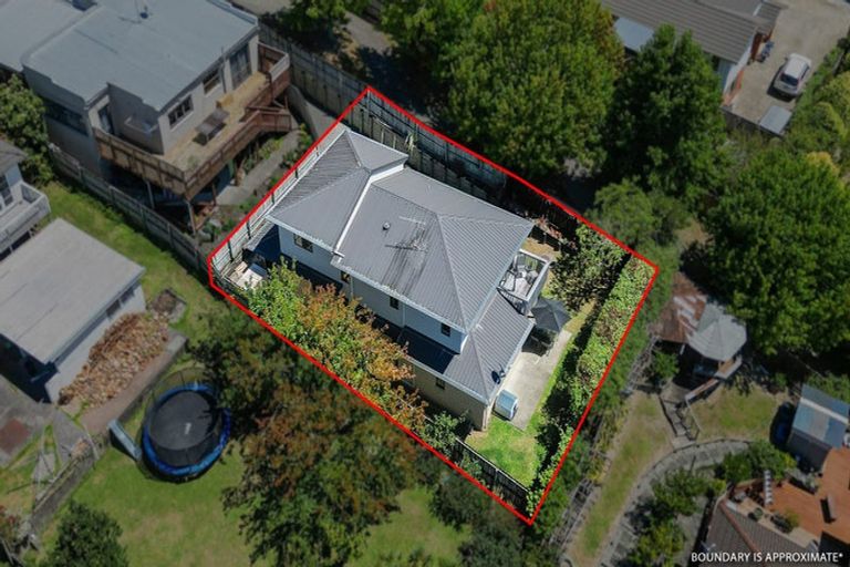 Photo of property in 1/271 Sturges Road, Henderson, Auckland, 0612