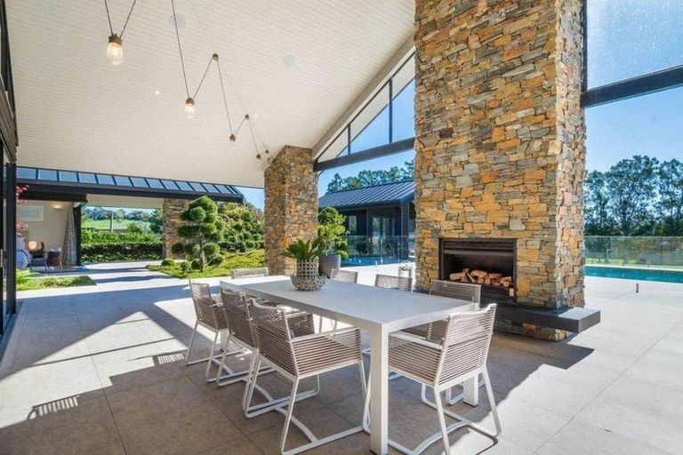 Photo of property in 73 Pomona Road, Kumeu, 0891