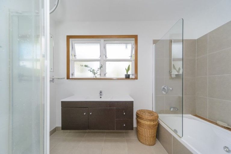 Photo of property in 48 Duff Crescent, Highbury, Palmerston North, 4412