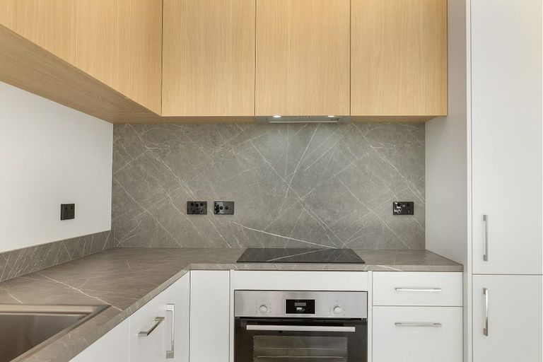 Photo of property in 7/3 Vesty Avenue, Hillcrest, Hamilton, 3216