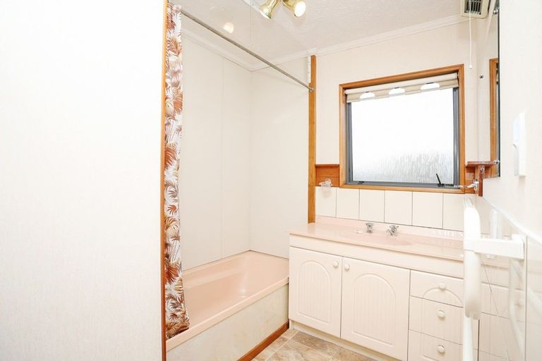 Photo of property in 29 Palmer Street, Grasmere, Invercargill, 9810