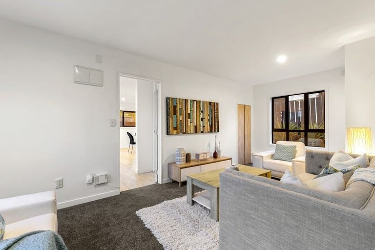 Photo of property in 8 Euston Road, Sandringham, Auckland, 1025