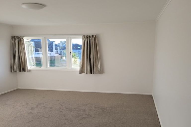 Photo of property in 34 Titoki Street, Te Atatu Peninsula, Auckland, 0610