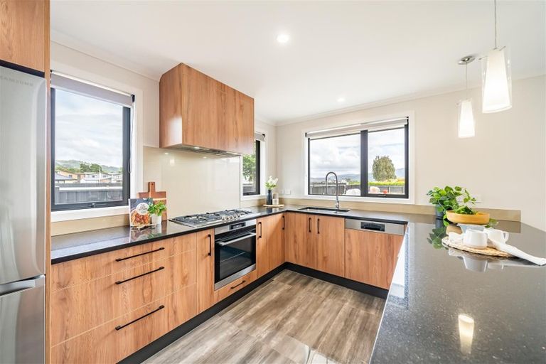 Photo of property in 37 Buddle Road, Wallaceville, Upper Hutt, 5018