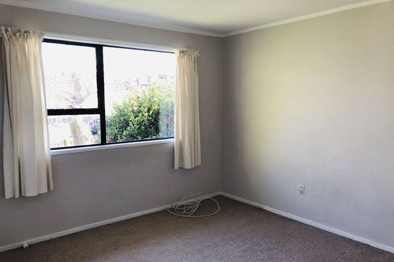 Photo of property in 28 Maugham Drive, Bucklands Beach, Auckland, 2014