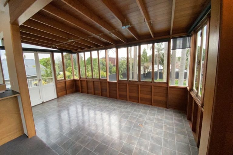 Photo of property in 80 Ngataringa Road, Devonport, Auckland, 0624