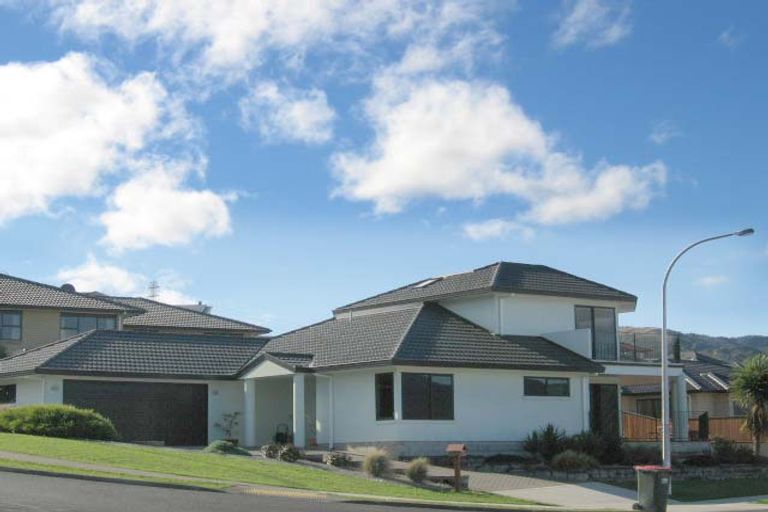 Photo of property in 14 Kirton Drive, Riverstone Terraces, Upper Hutt, 5018