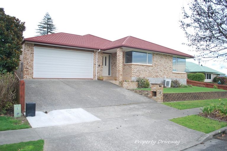Photo of property in 4 Ballard Drive, Stoke, Nelson, 7011