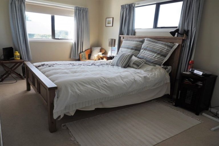 Photo of property in 1 Te Awe Awe Grove, Himatangi Beach, Foxton, 4891