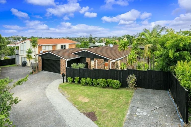 Photo of property in 1/9 Elderwood Lane, Belmont, Auckland, 0622