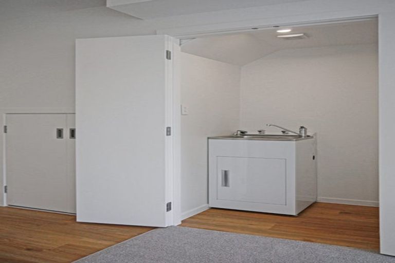 Photo of property in 6/27 Main Road, Wainuiomata, Lower Hutt, 5014