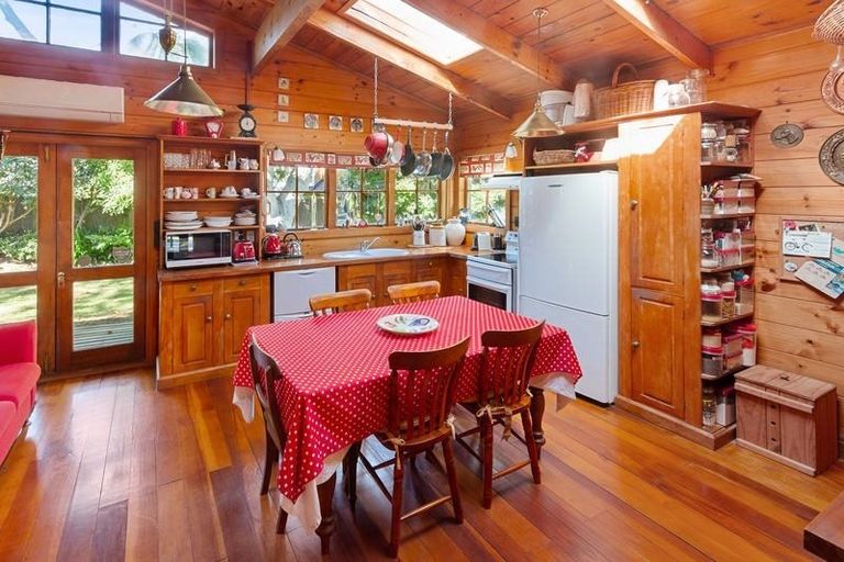 Photo of property in 29 Sale Street, Ross, 7812