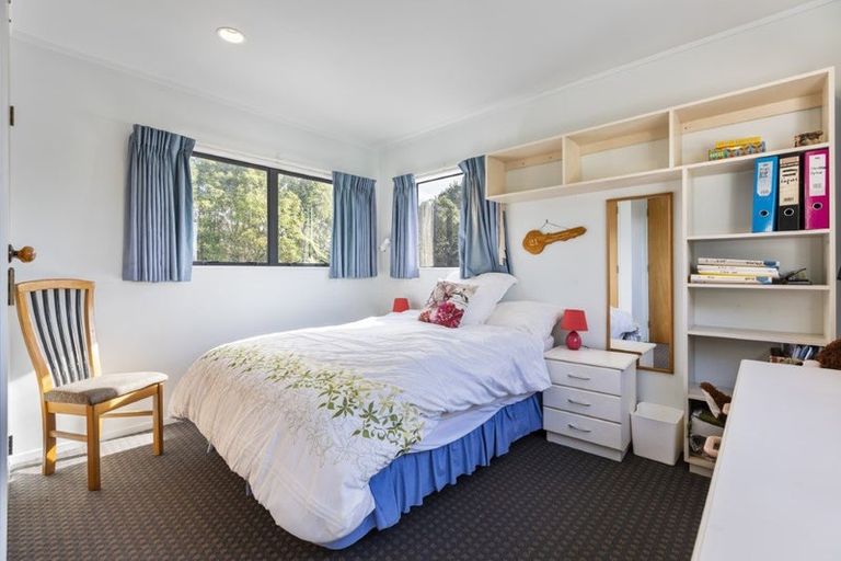 Photo of property in 60 Veale Road, Ridgewood, New Plymouth, 4371