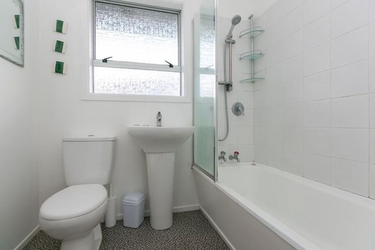 Photo of property in 52 Rosendale Avenue, Spotswood, New Plymouth, 4310