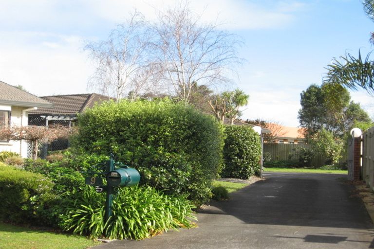 Photo of property in 9 Tolvah Place, Wattle Downs, Auckland, 2103