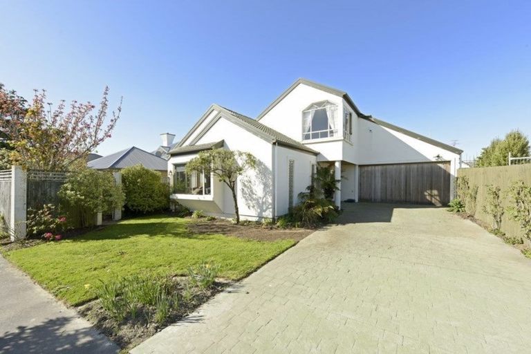 Photo of property in 75 Forest Drive, Parklands, Christchurch, 8083
